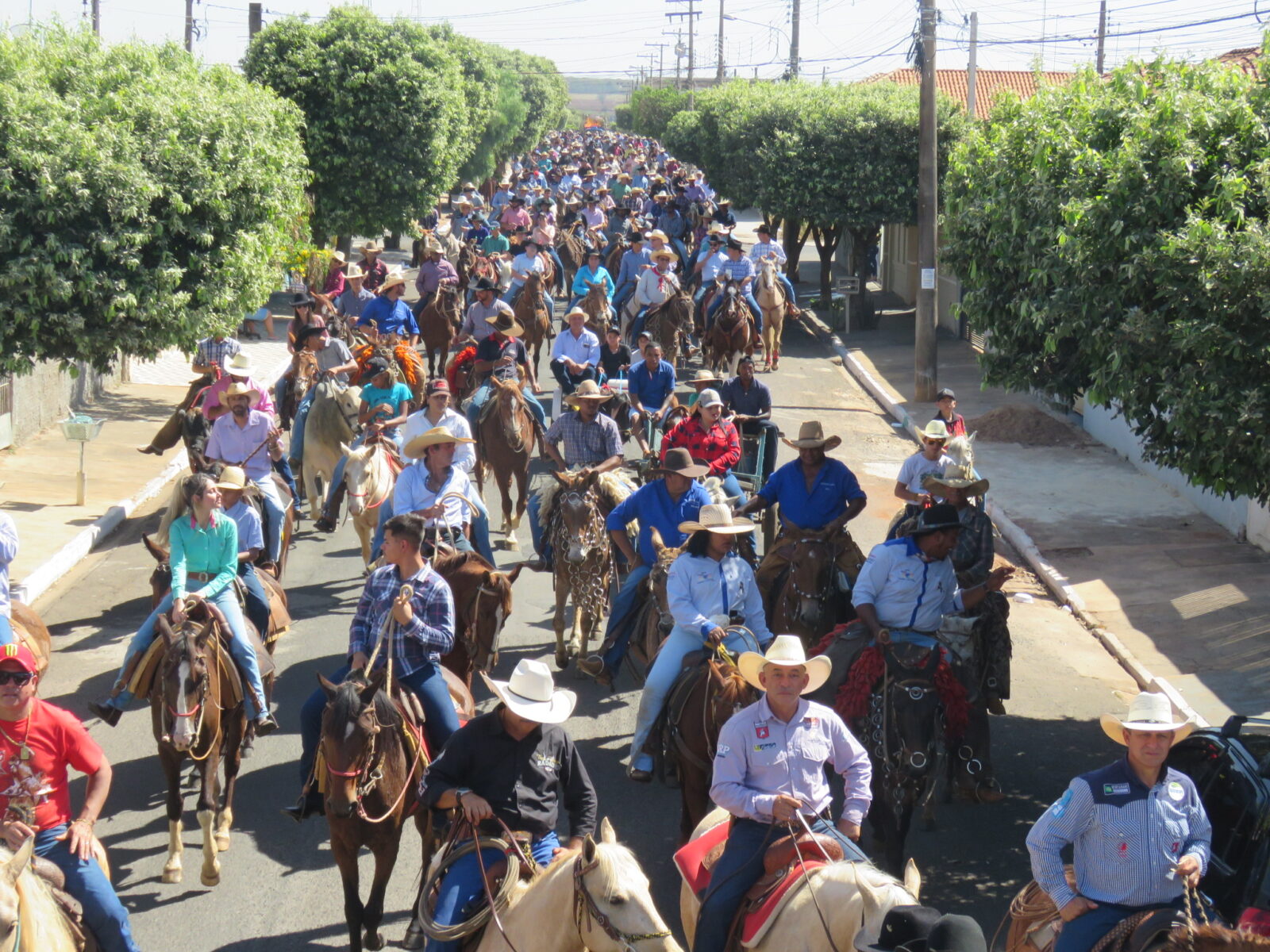 Cavalgada da amizade abriu as festividades de aniversário de Buritama -  Governo do Município de Buritama