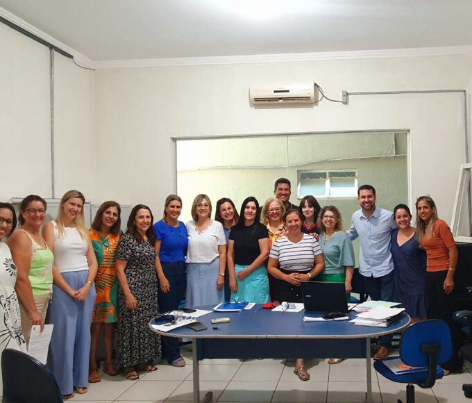 Reunião com secretaria de Educação